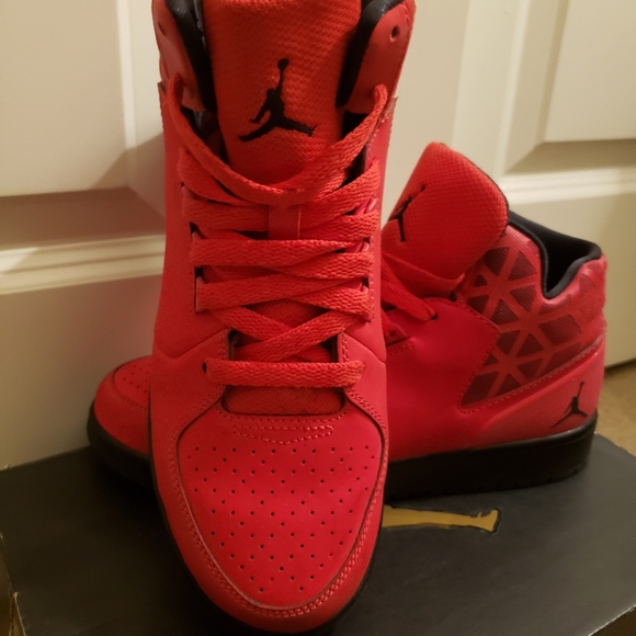 Youth Jordan 1 Flight 3 University Red Sneakers - Picture 5 of 8